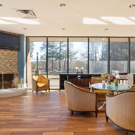 Williamsburg Suites Luaran gambar